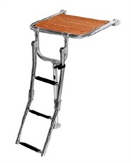 Badplattform med ihopf&auml;llbar stege